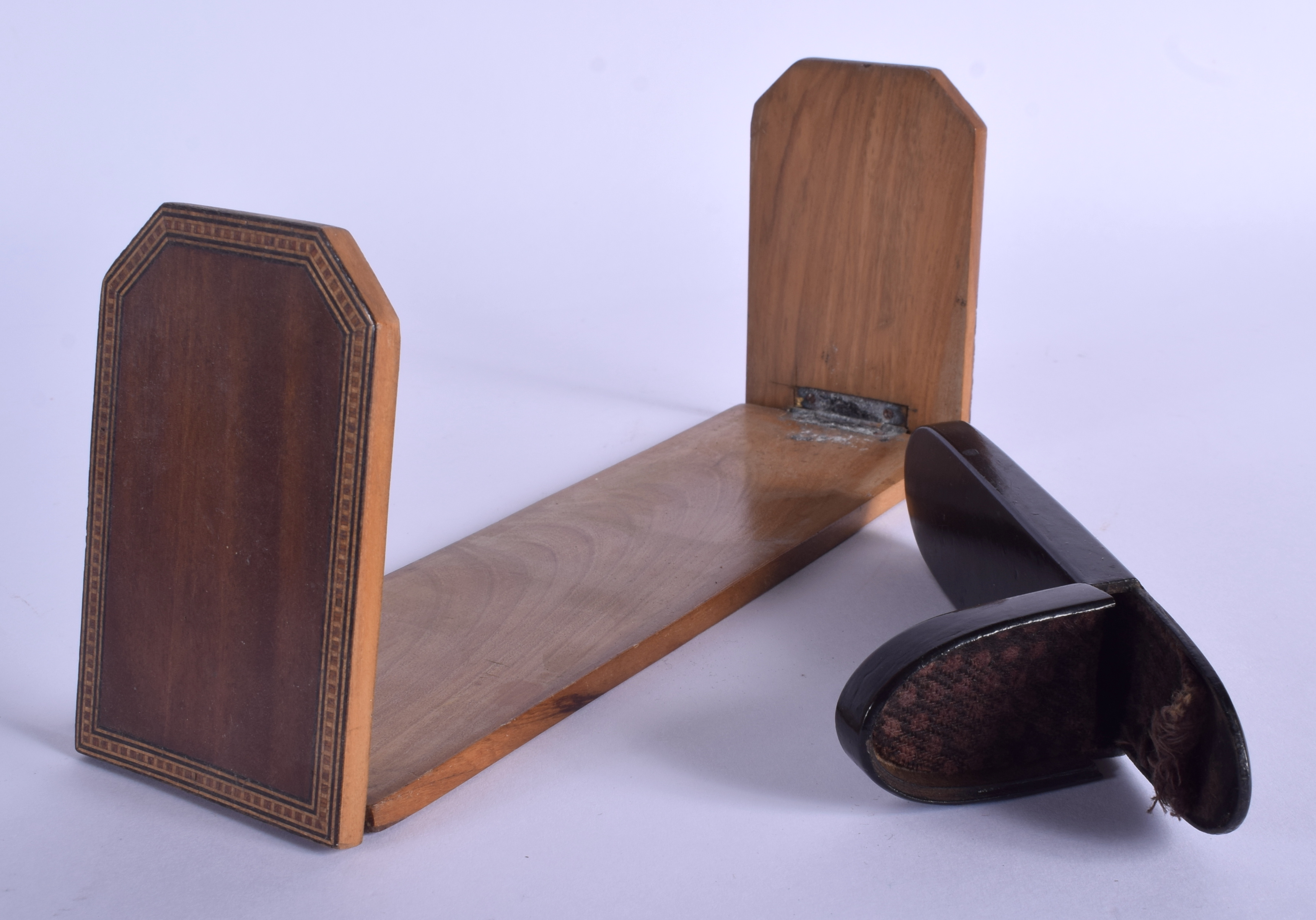AN EDWARDIAN MAHOGANY BOOK RACK together with an antique leather glasses case. Largest 21 cm wide. ( - Image 2 of 2