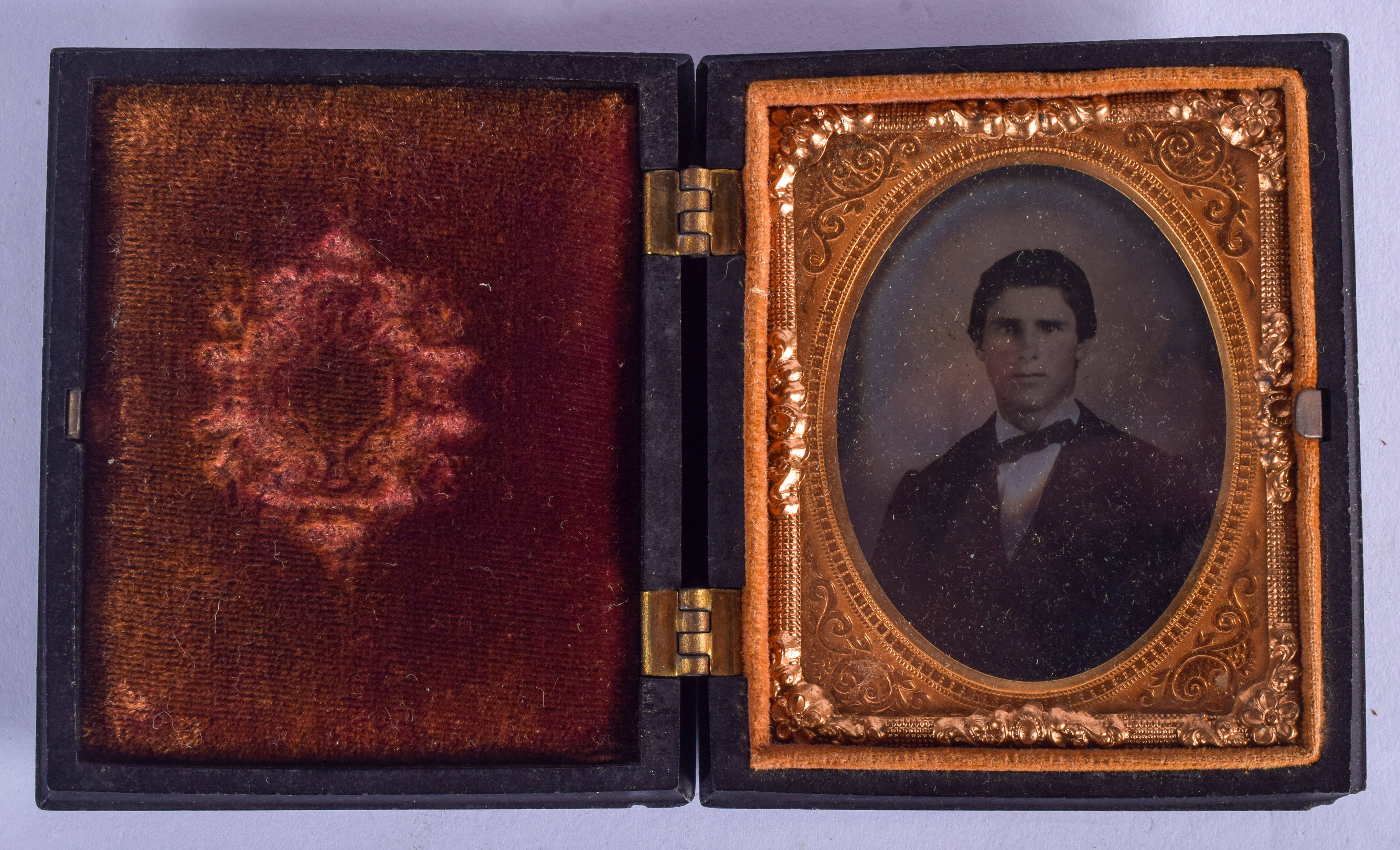 EIGHT ANTIQUE DAGUERREOTYPES in various forms and sizes. Largest 14 cm x 10 cm. (8) - Image 10 of 10