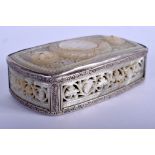 AN EARLY 19TH CENTURY FRENCH SILVER MOUNTED MOTHER OF PEARL SNUFF BOX decorated with foliage and ope