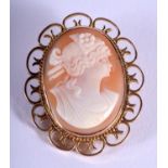 A VINTAGE 9CT GOLD CAMEO BROOCH. 6.3 grams. 3 cm x 2.75 cm.