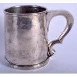 AN EARLY CONTINENTAL SILVER TANKARD with central motif. 511 grams. 12 cm x 12 cm.