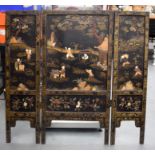 A 19TH CENTURY CHINESE MEIJI PERIOD BLACK LACQUERED SCREEN Qing, decorated with figures in various