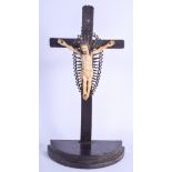 AN 18TH CENTURY INDO PORTUGUESE CARVED IVORY CRUCIFIX modelled upon the cross. Ivory 13 cm x 11 cm.