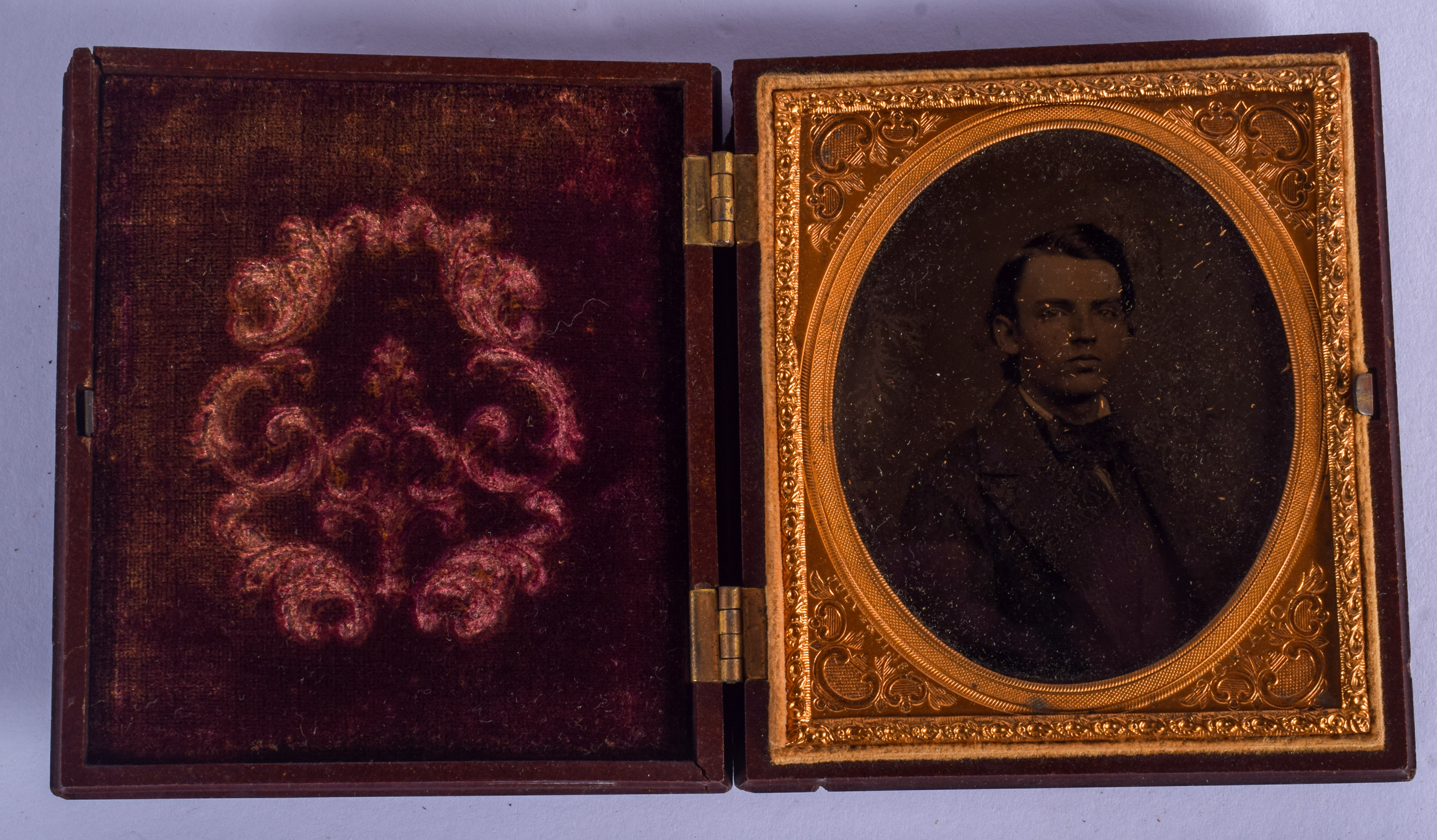 EIGHT ANTIQUE DAGUERREOTYPES in various forms and sizes. Largest 14 cm x 10 cm. (8) - Image 9 of 10