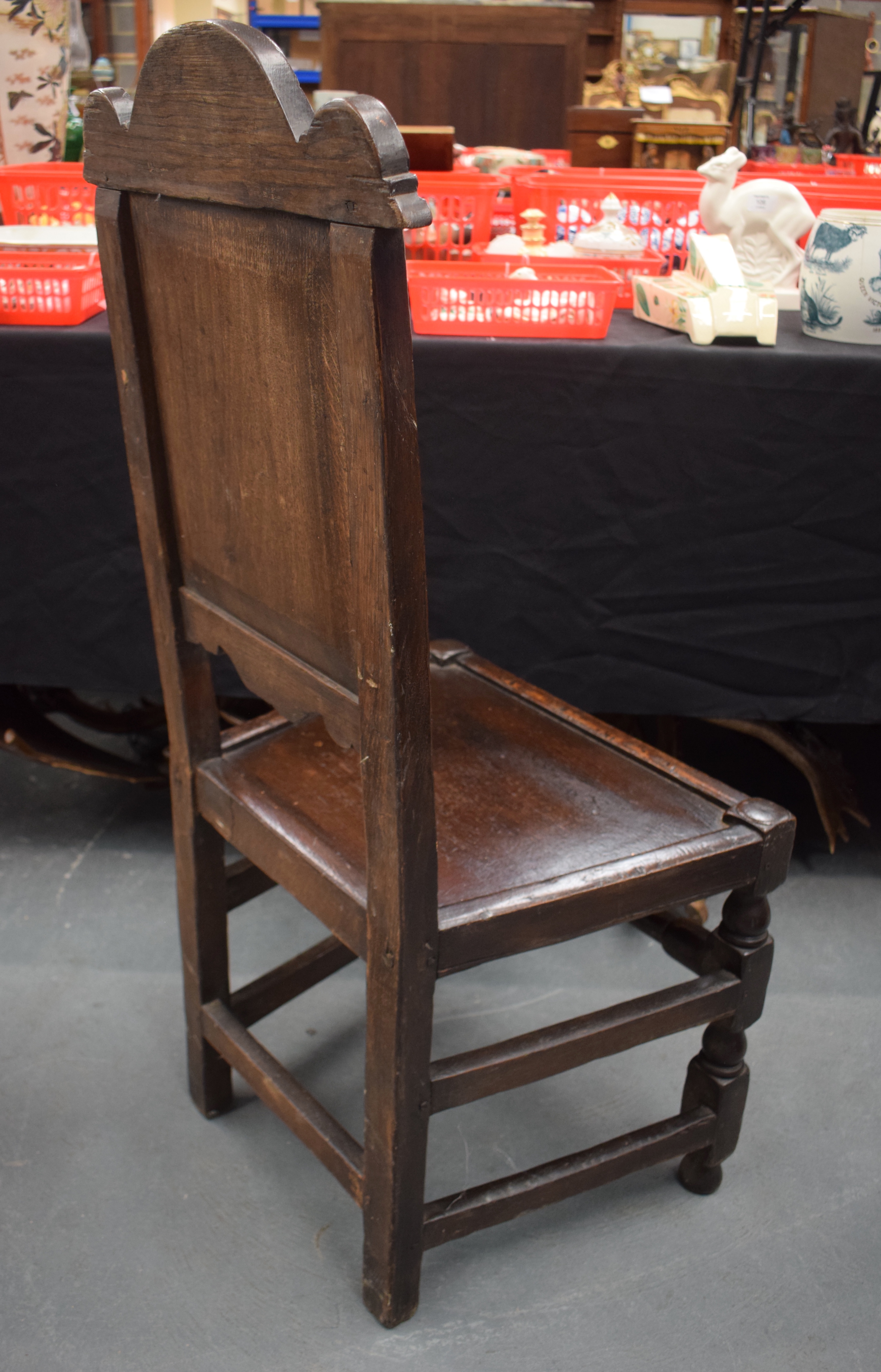 A 17TH CENTURY OAK DINING CHAIR with Tudor style floral back splat. 104 cm x 48 cm. - Image 5 of 5