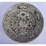 AN UNUSUAL CHINESE SWATOW WARE STONEWARE DISH possibly Early Qing, decorated with birds. 25.5 cm wid