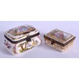 TWO ANTIQUE PILL BOXES painted with lovers. Largest 7 cm x 4.5 cm.