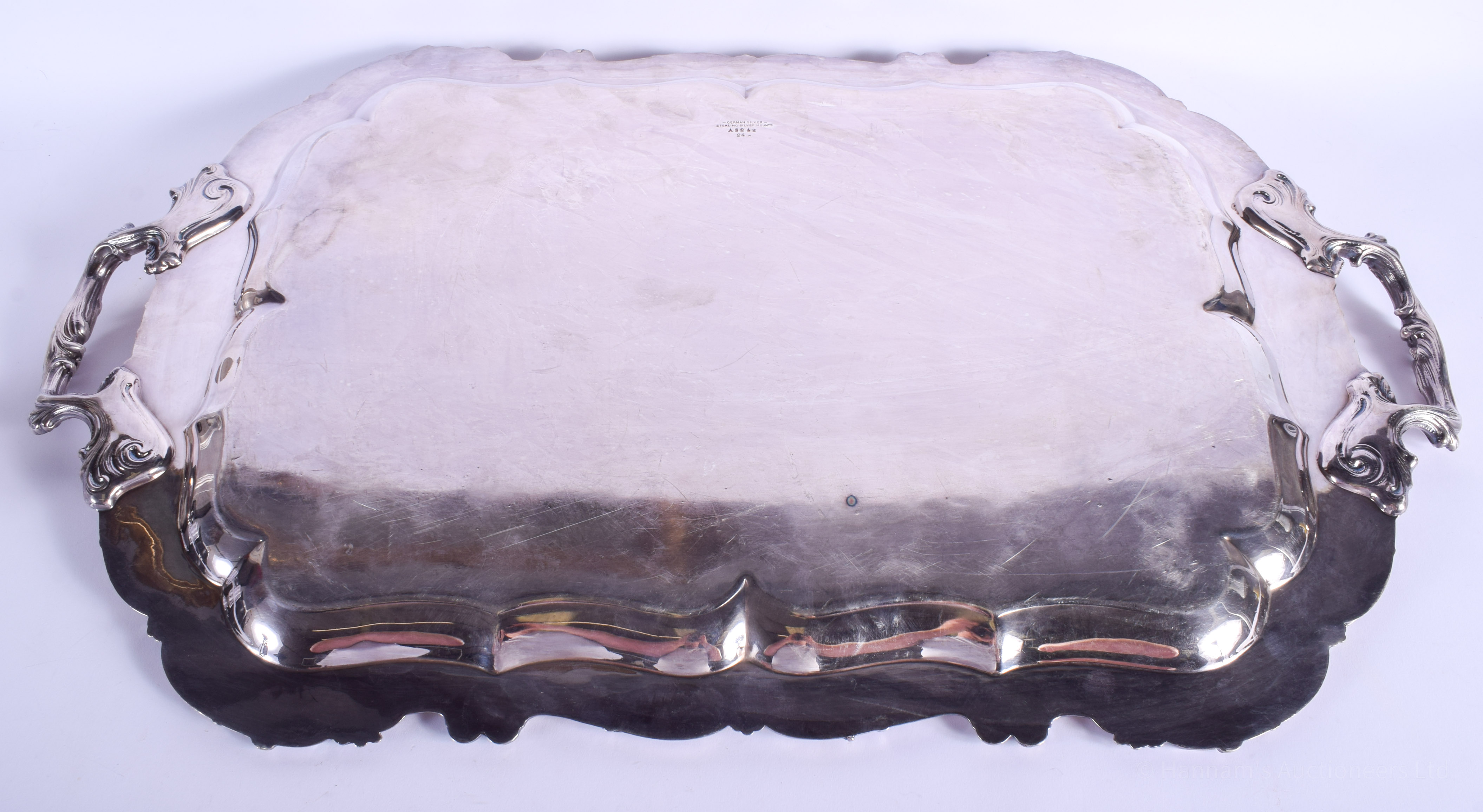 A LARGE AMERICAN GORHAM SILVER MOUNTED TWIN HANDLED TRAY with central monogram. 70 cm x 42 cm. - Image 2 of 3