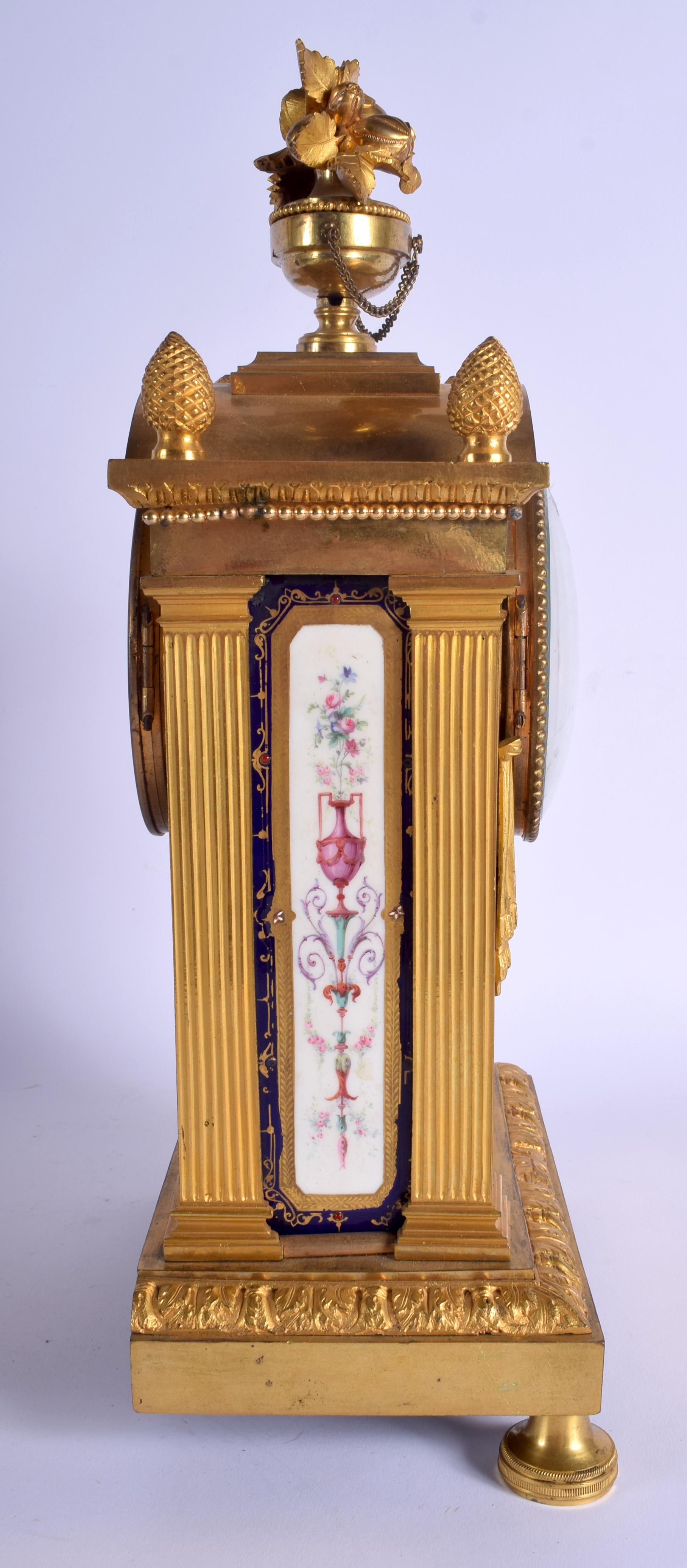 A LARGE 19TH CENTURY FRENCH SEVRES PORCELAIN AND ORMOLU MANTEL CLOCK painted with figures. 39 cm x 1 - Image 3 of 4