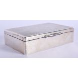 A 1920S SILVER CIGARETTE BOX. Chester 1922. 302 grams inc liner. 14 cm x 9 cm.