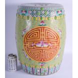A CHINESE FAMILLE ROSE STRAITS PORCELAIN GARDEN BARREL SEAT 20th Century, enamelled with bats. 46 cm