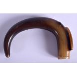 A 19TH CENTURY CONTINENTAL HORN WALKING CANE HANDLE Buffalo or Rhinoceros. 10 cm x 6 cm.