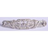 A FINE ART DECO PLATINUM AND DIAMOND BROOCH. 9.7 grams. 5.5 cm x 1.2 cm.