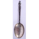 AN 18TH CENTURY CONTINENTAL SILVER SPOON. 51 grams. 17 cm long.