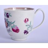 18th c. English porcelain coffee cup probably Worcester. 6 cm high