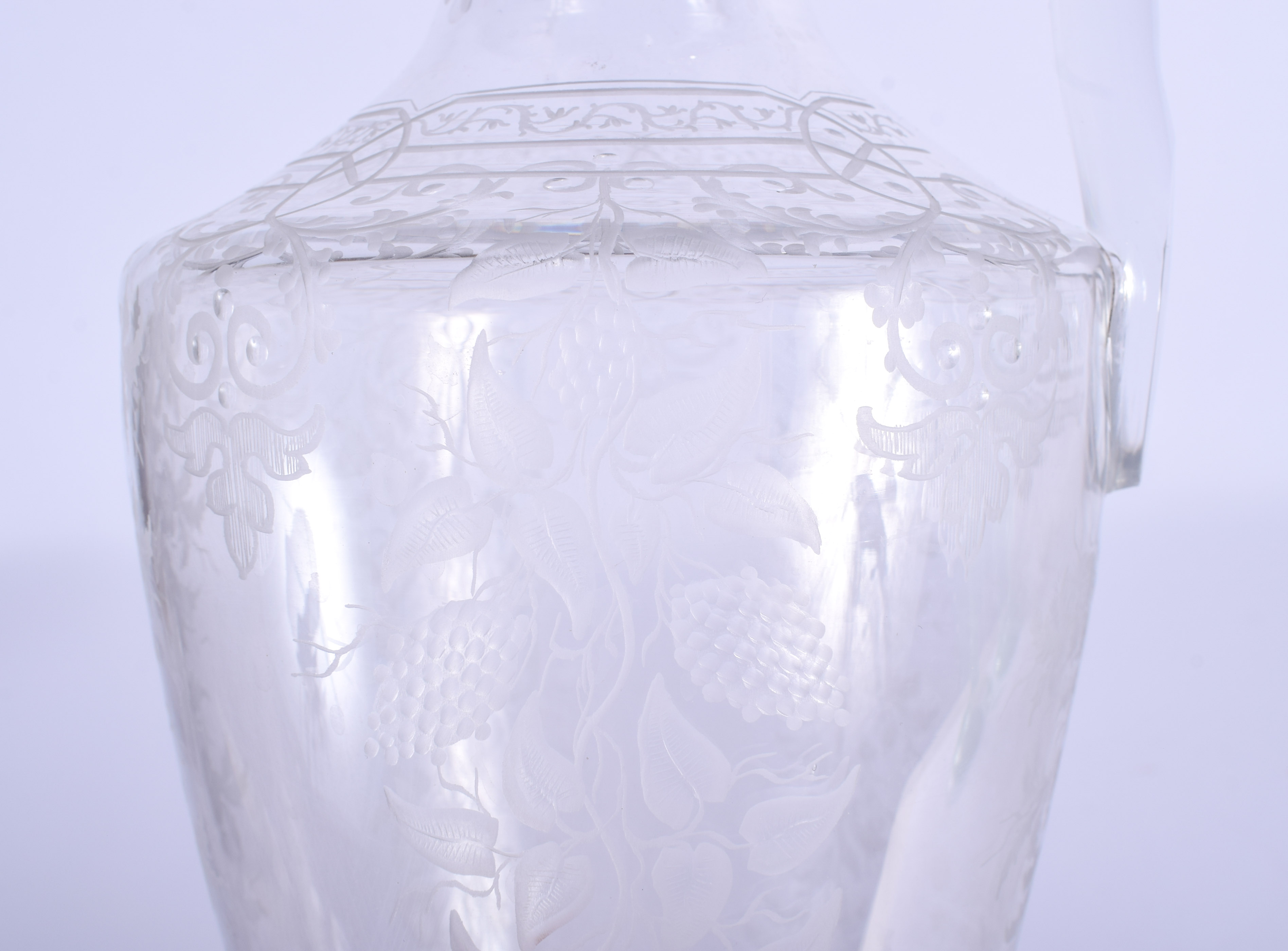 A FINE 19TH CENTURY ENGLISH CRYSTAL GLASS EWER by Stourbridge Richardson & Webb. 34 cm high. - Image 4 of 5