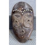 AFRICAN TRIBAL BEMBE MASK. DR Congo. 43cm x 24cm