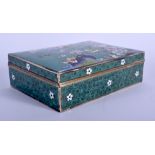 AN EARLY 20TH CENTURY JAPANESE TAISHO PERIOD CLOISONNE ENAMEL CASKET Attributed to the Ando Company