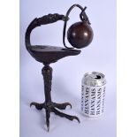 A LOVELY 19TH CENTURY EUROPEAN GRAND TOUR BRONZE OIL LAMP modelled as a bird upon a claw foot. 30 c