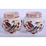 A PAIR OF CHINESE PORCELAIN BIRD FEEDERS 20th Century. 5.5 cm wide.