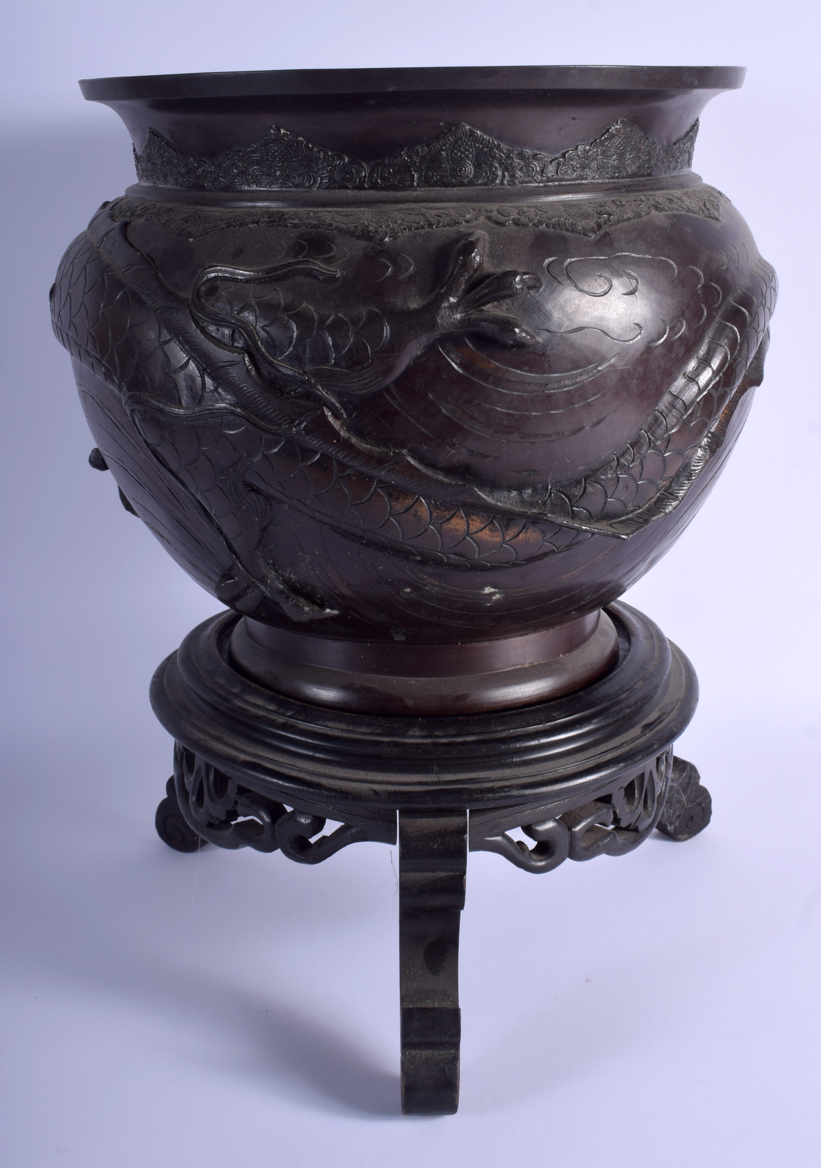 A 19TH CENTURY JAPANESE MEIJI PERIOD BRONZE JARDINIERE decorated with dragons. 27 cm x 21 cm. - Image 2 of 3