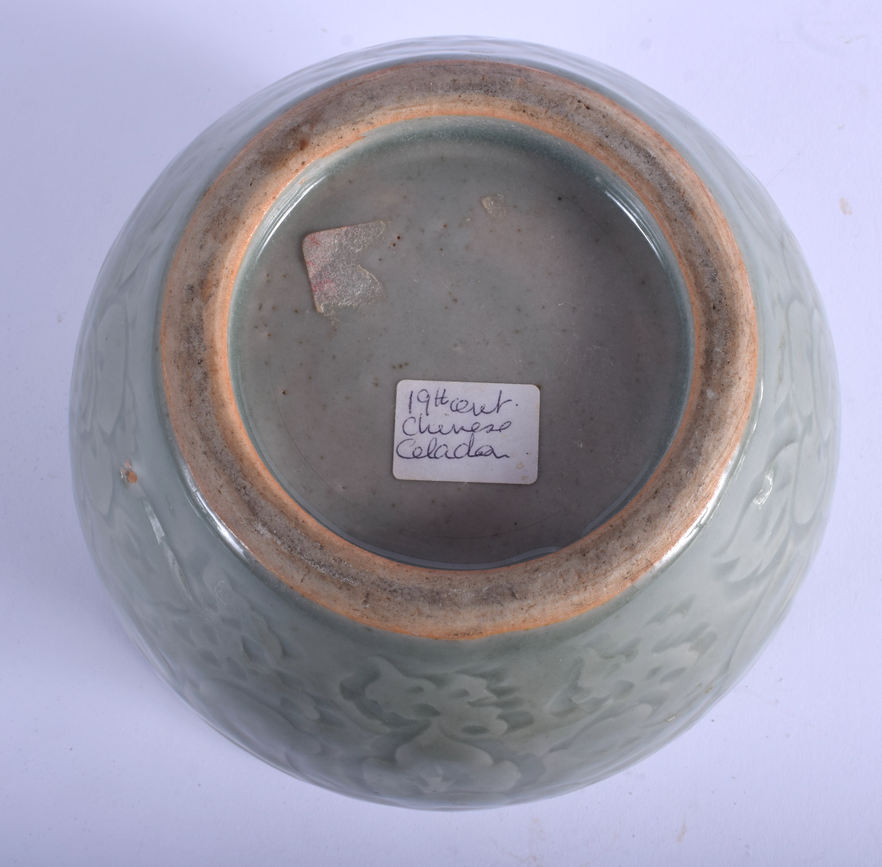 A 19TH CENTURY CHINESE CELADON POTTERY JARDINIERE decorated with foliage and vines. 13 cm x 16 cm. - Image 4 of 4
