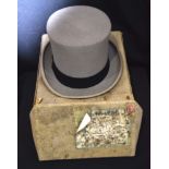 Austin Reed boxed Top Hat. 21cm x 16cm