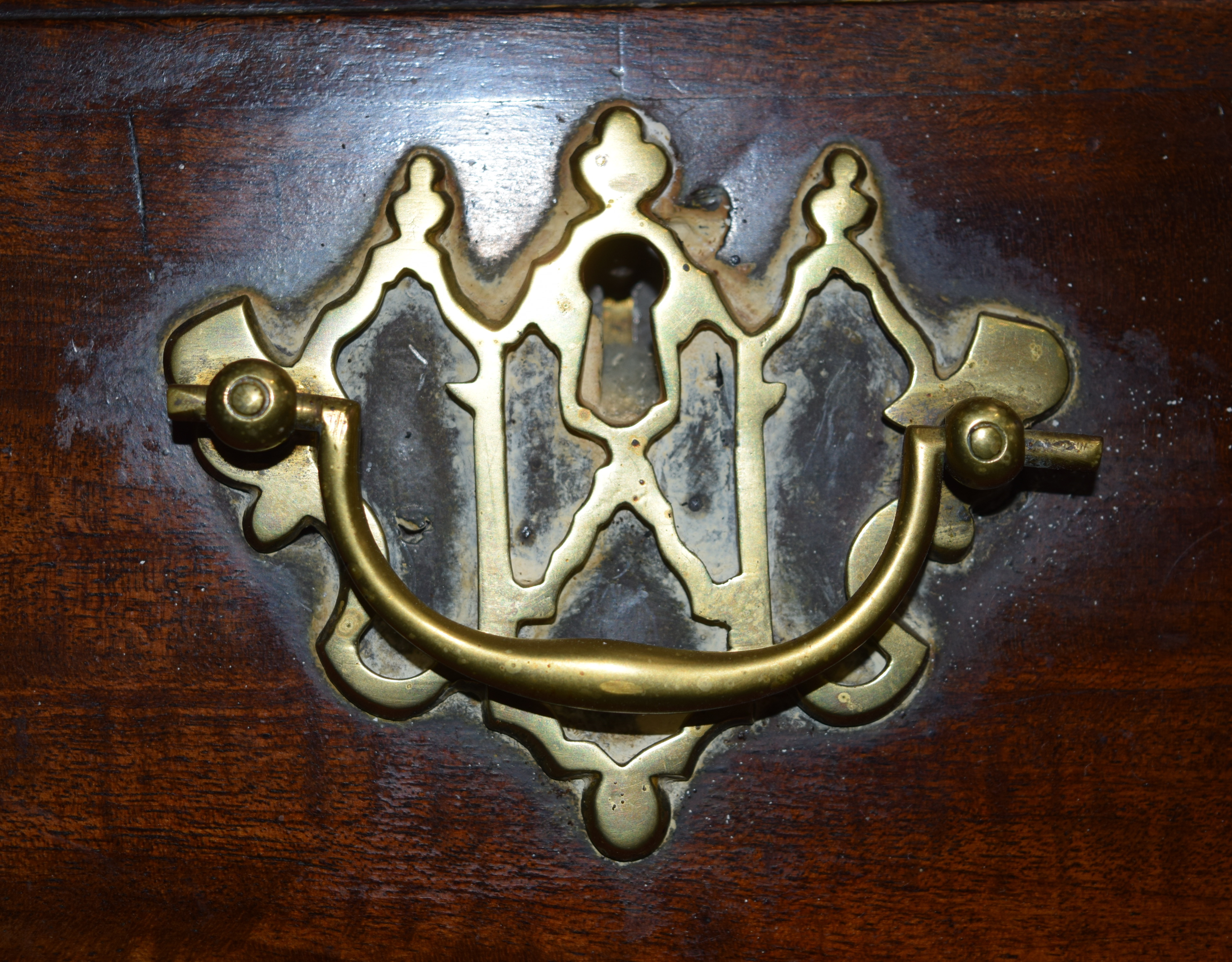 George III mahogany 6 drawer Chest. 174cm x 69cm - Image 4 of 7