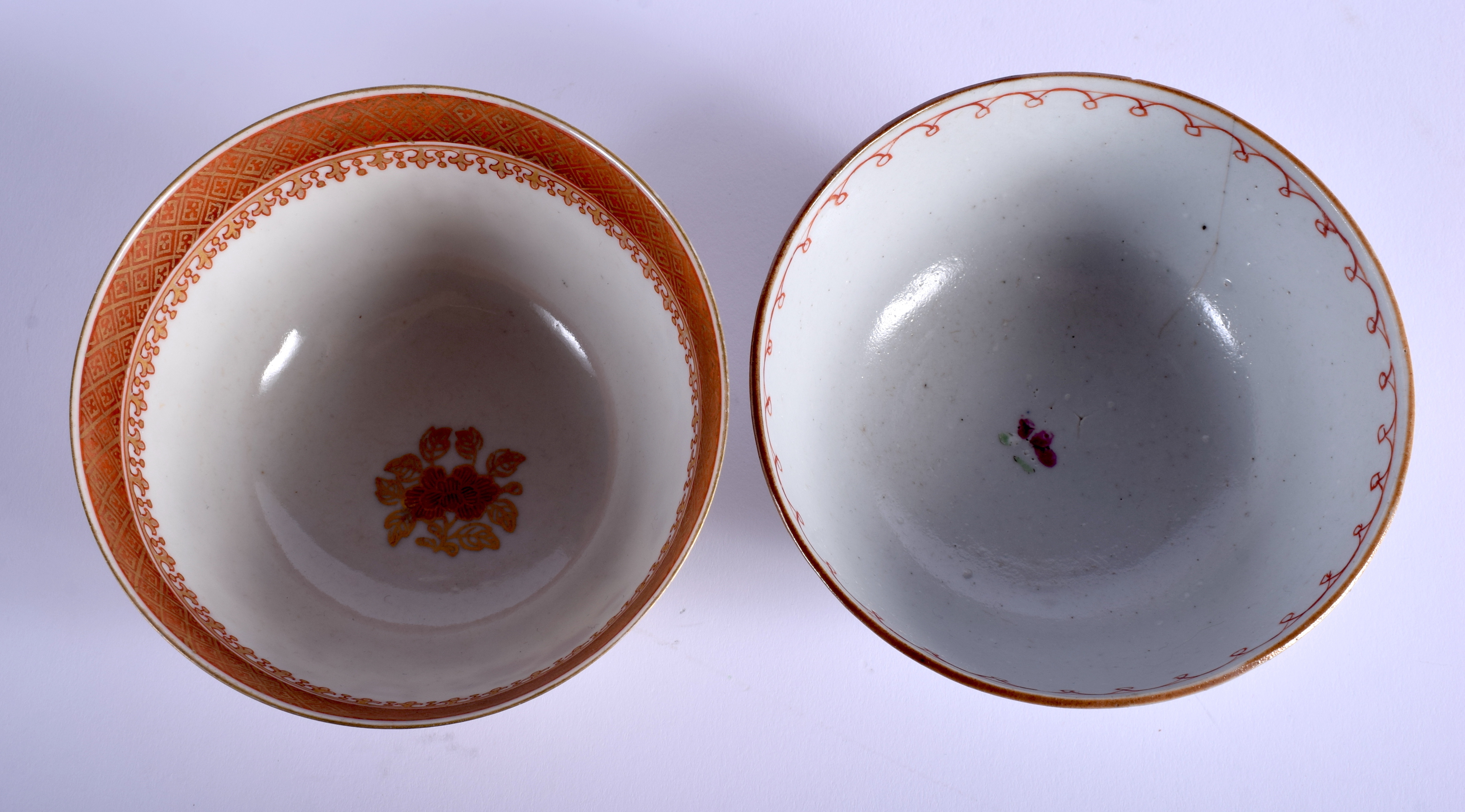 AN 18TH CENTURY CHINESE EXPORT PORCELAIN BOWL Qianlong, together with a smaller bowl. Largest 10.5 - Image 3 of 4