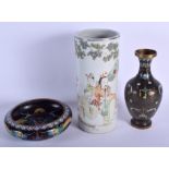 AN EARLY 20TH CENTURY CHINESE FAMILLE ROSE PORCELAIN VASE together with two cloisonne items. Larges