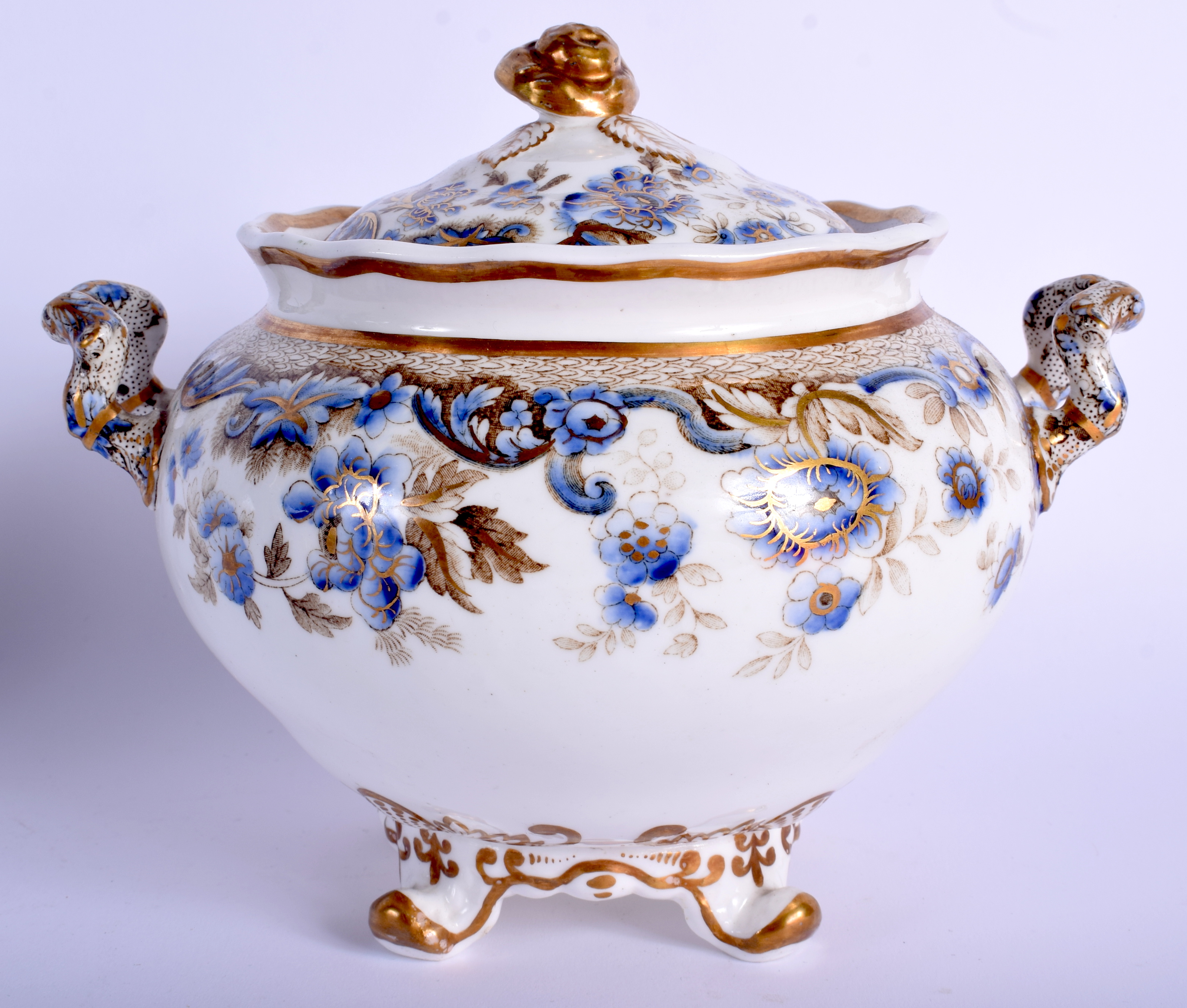 AN EARLY 19TH CENTURY SPODE SUCRIER AND COVER together with a pearlware dish. Largest 17 cm x 17 cm - Bild 2 aus 4