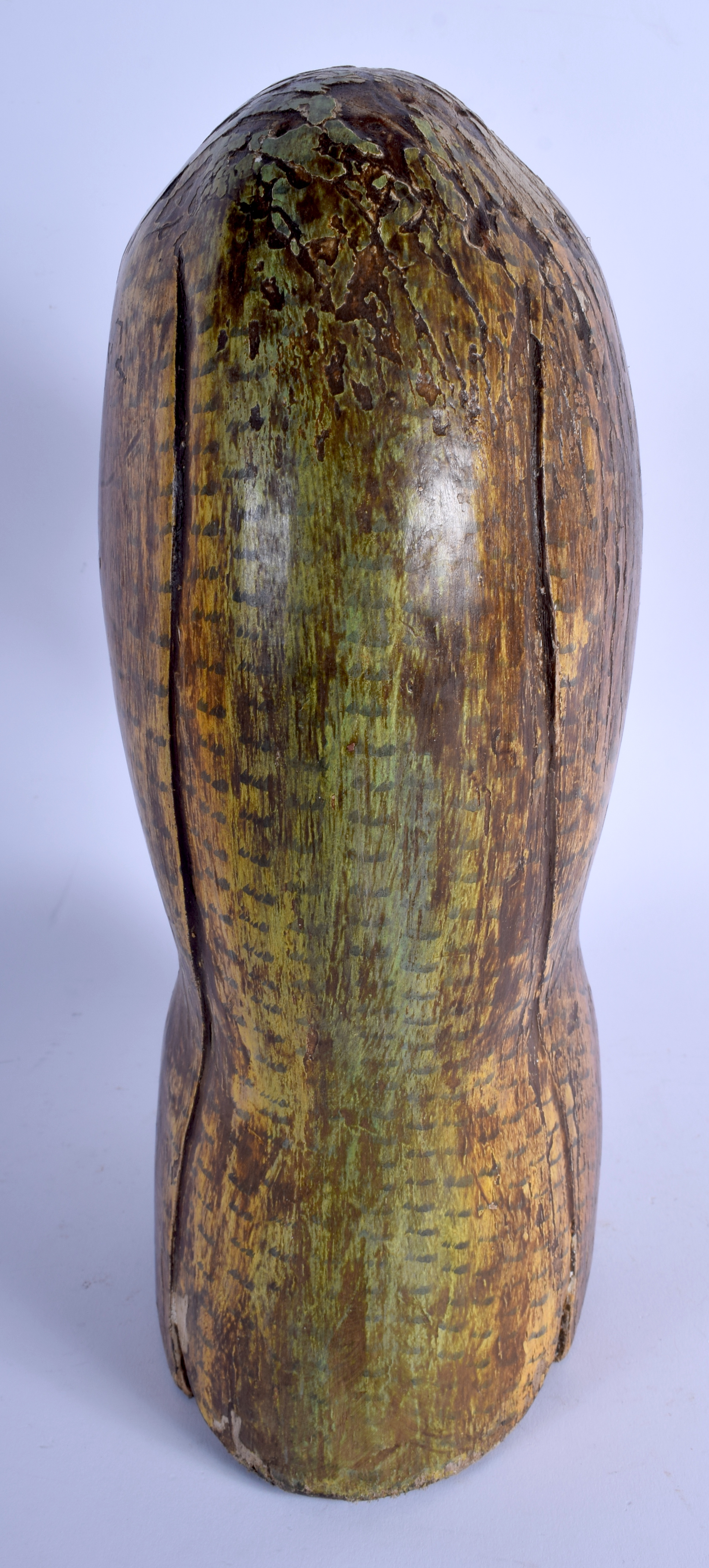 AN EARLY 20TH CENTURY INDO PERSIAN LACQUERED FIGURE OF A BIRD modelled leaning downwards. 32 cm x 1 - Image 3 of 4
