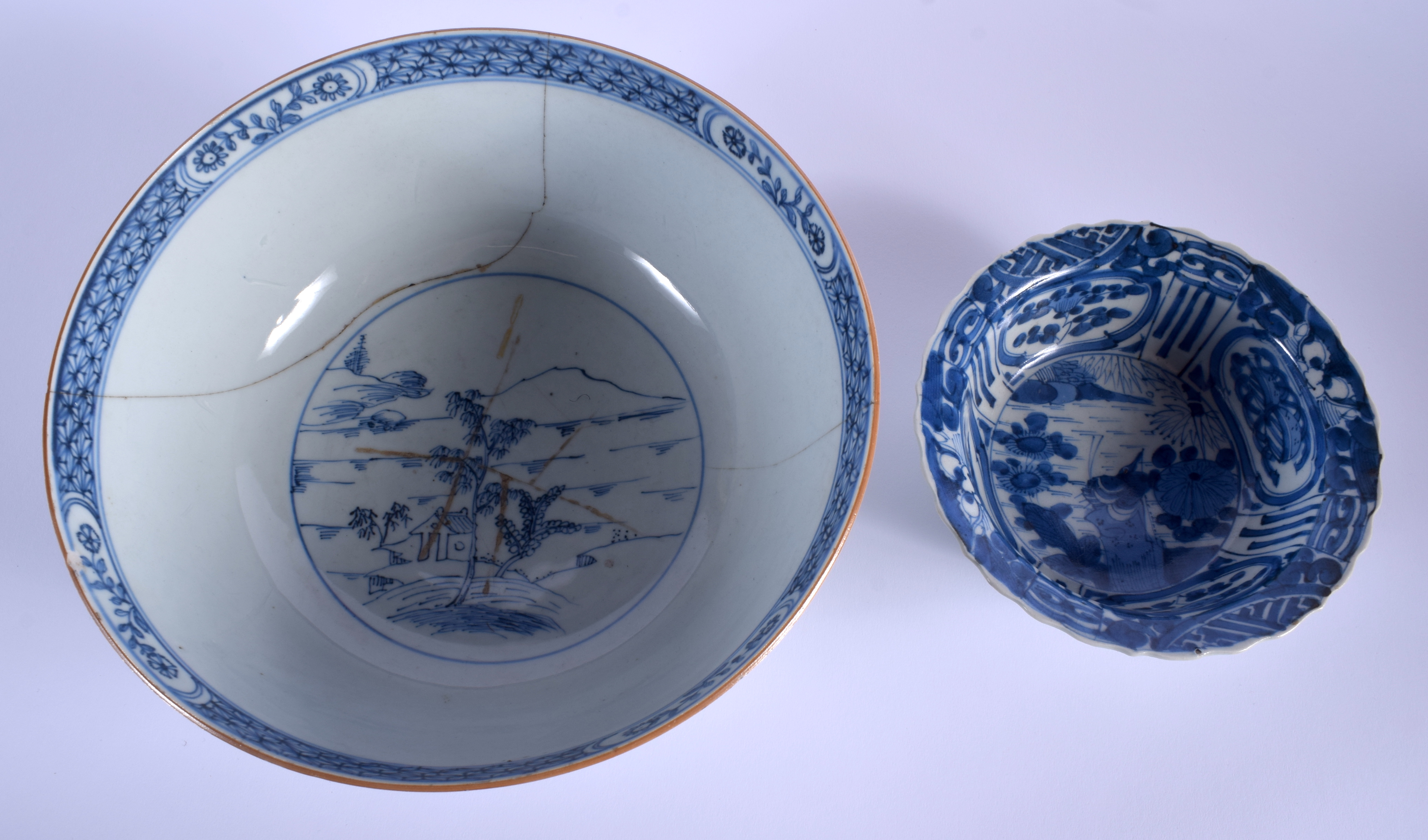 AN 18TH CENTURY CHINESE EXPORT BLUE AND WHITE BOWL Qianlong, painted with landscapes, together with - Image 3 of 4