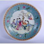 A LARGE CHINESE REPUBLICAN PERIOD FAMILLE ROSE CHARGER painted with geisha within landscapes. 36 cm