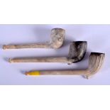 THREE ANTIQUE PIPES. Largest 10 cm long. (3)