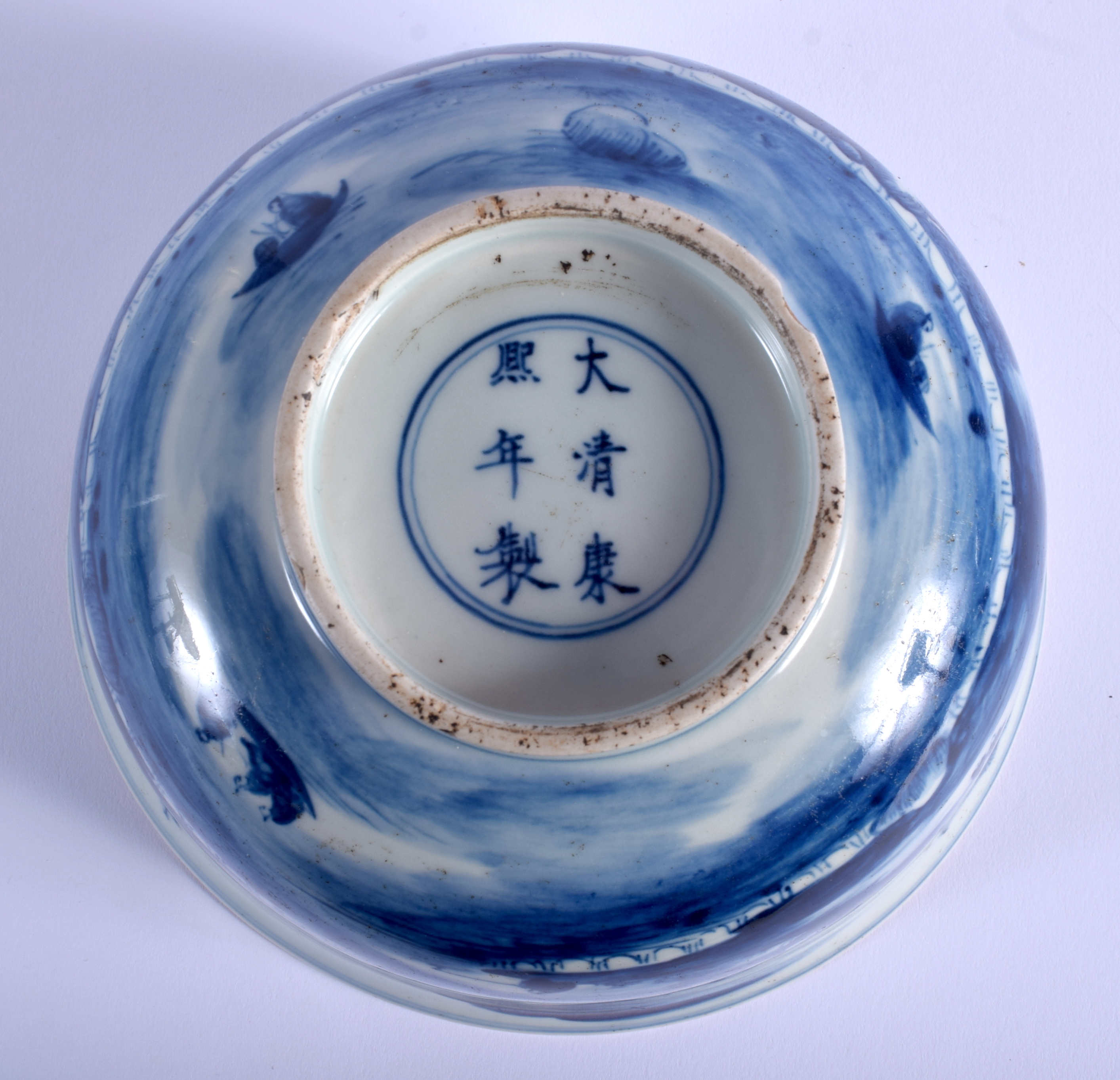 A CHINESE QING DYNASTY BLUE AND WHITE PORCELAIN BOWL Kangxi mark and possibly of the period, painte - Image 4 of 4