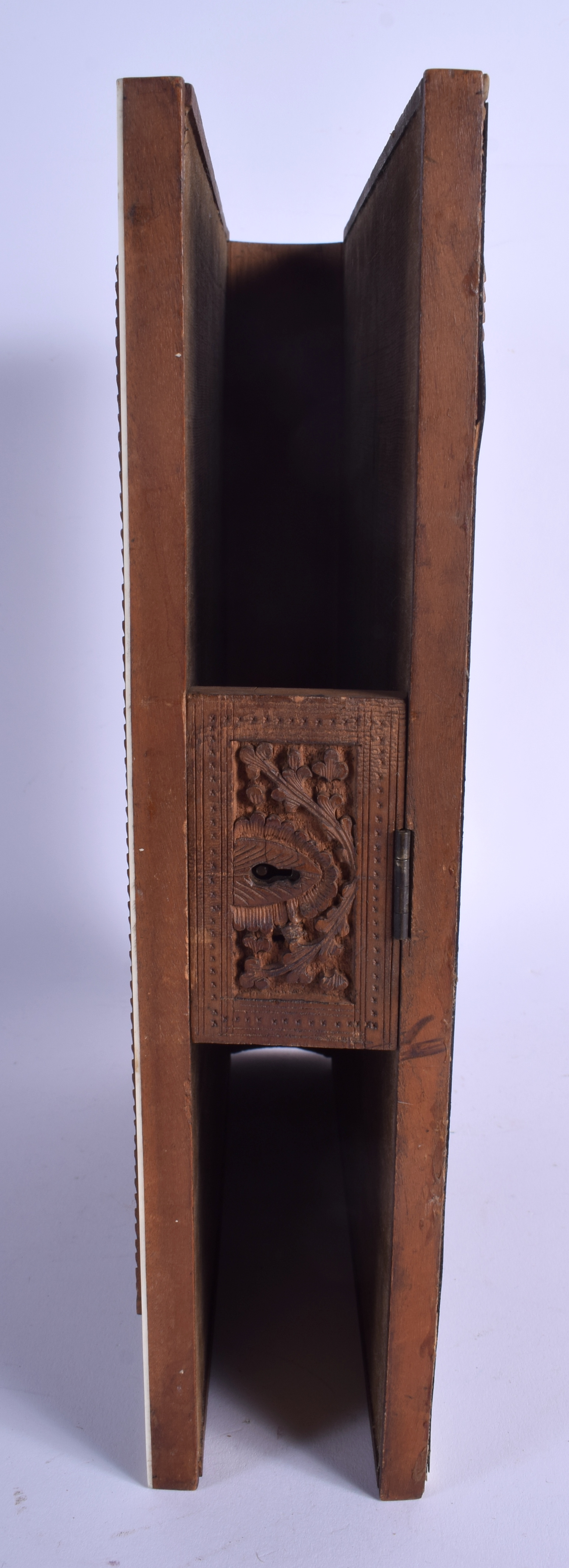 A RARE LARGE 19TH CENTURY MIDDLE EASTERN IVORY AND SANDALWOOD BOOK COVER decorated with elephants a - Image 5 of 5