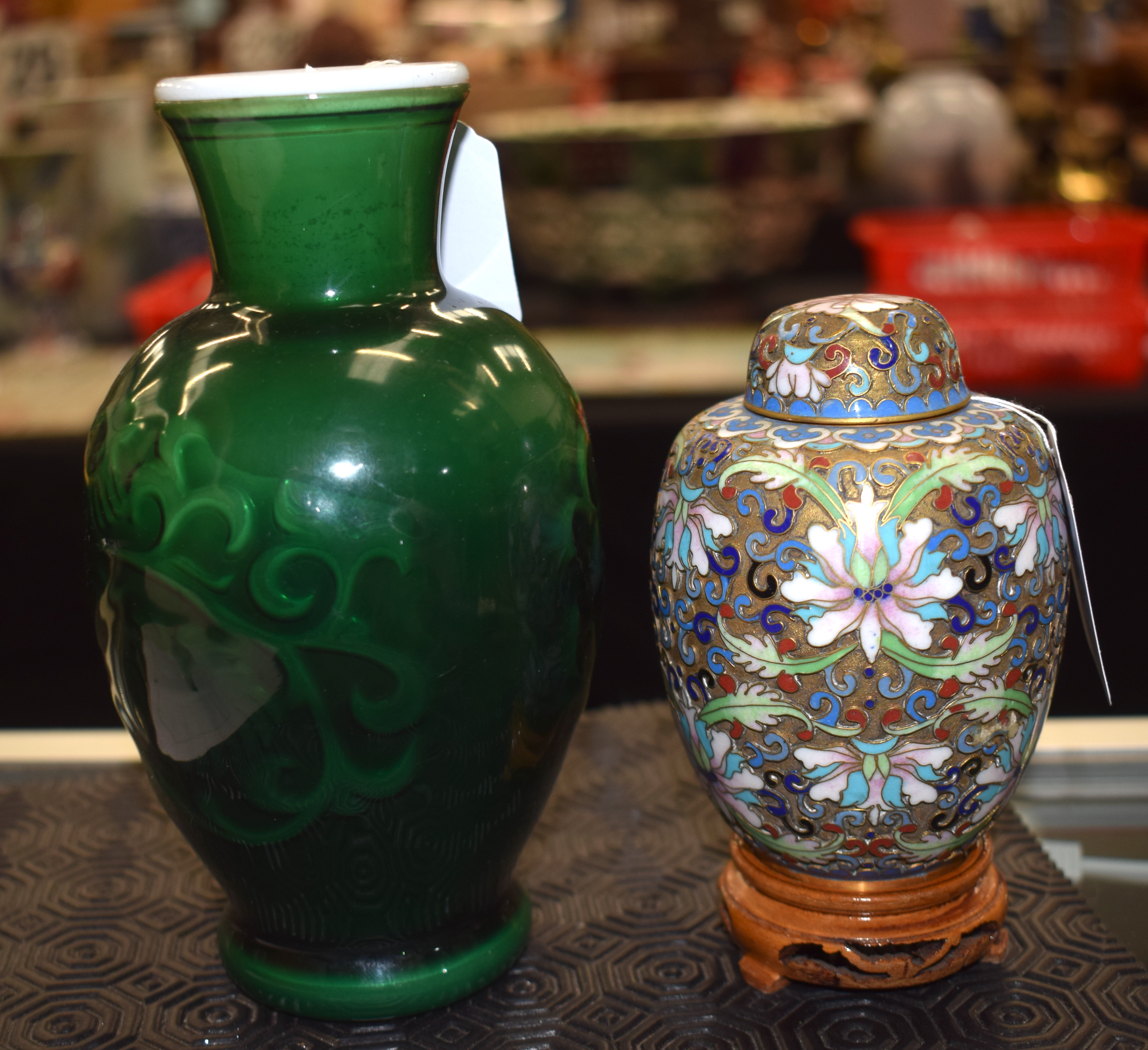 AN EARLY 20TH CENTURY CHINESE CLOISONNE ENAMEL VASE AND COVER together with a Peking style vase. La - Image 7 of 10