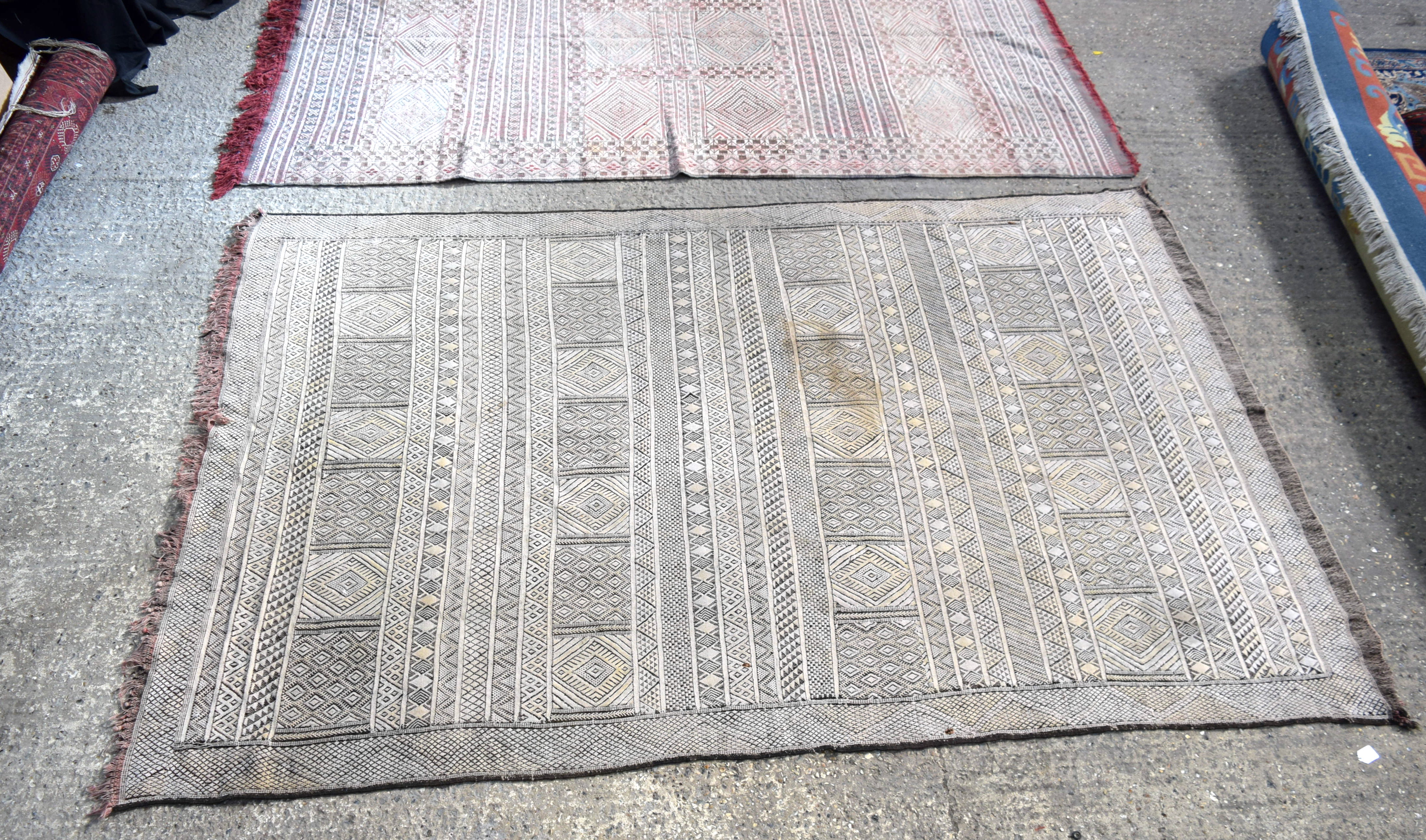 Two wool rugs. 290cm x 190cm - Image 2 of 20