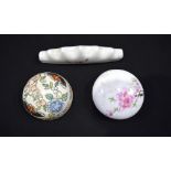 Chinese ceramic brush rest, cosmetic pot and lid