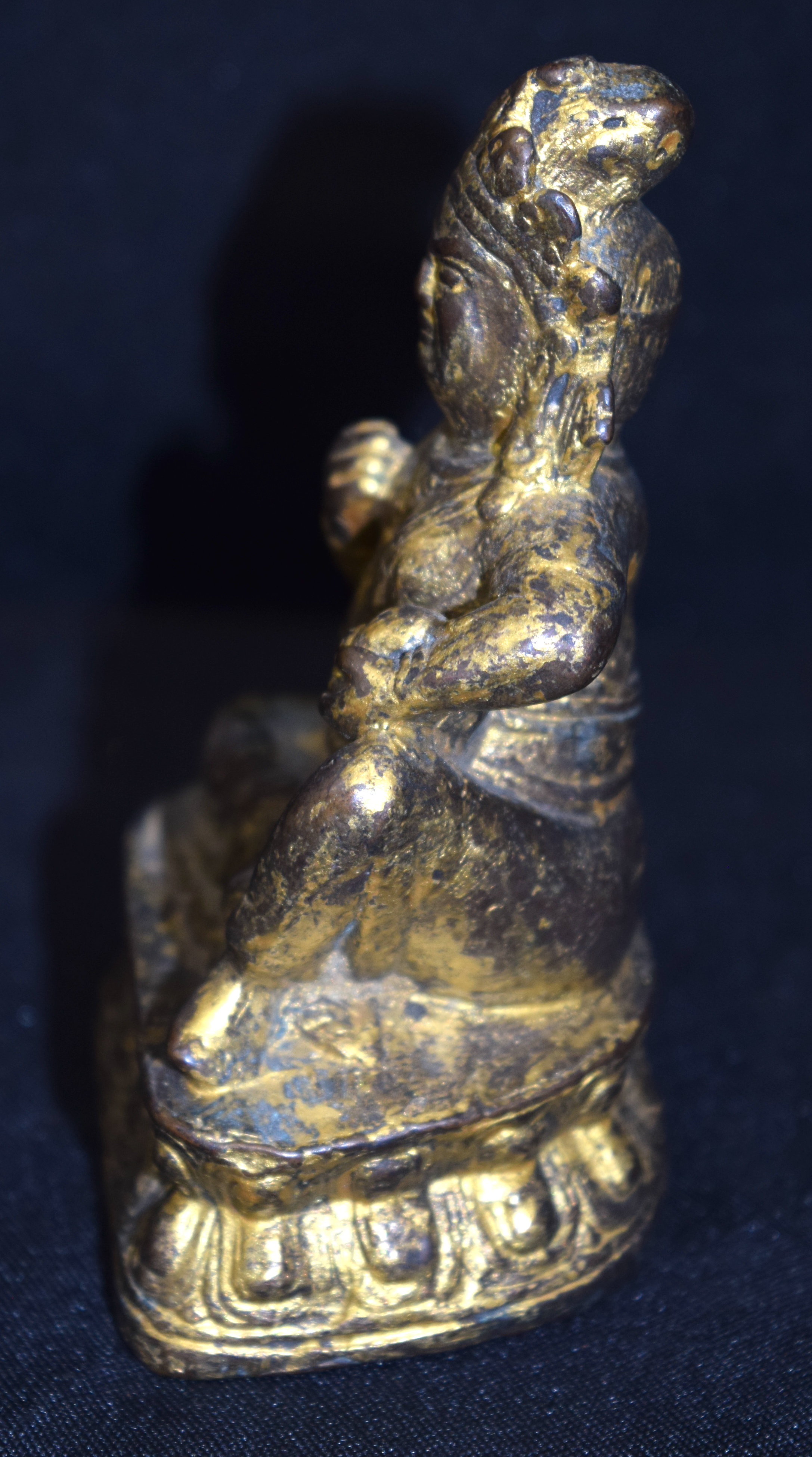 A Tibetan metal Gilt statue 10cm - Image 4 of 6
