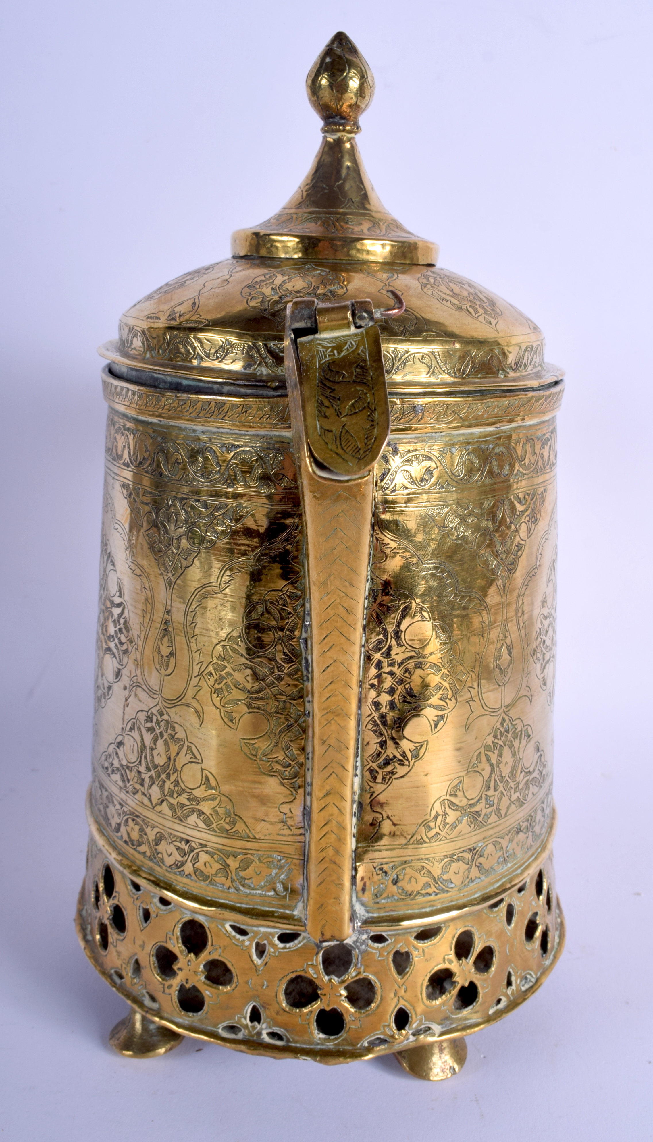 A LARGE 19TH CENTURY MIDDLE EASTERN BRASS KUFIC EWER decorated with foliage and vines. 30 cm x 22 c - Image 2 of 12