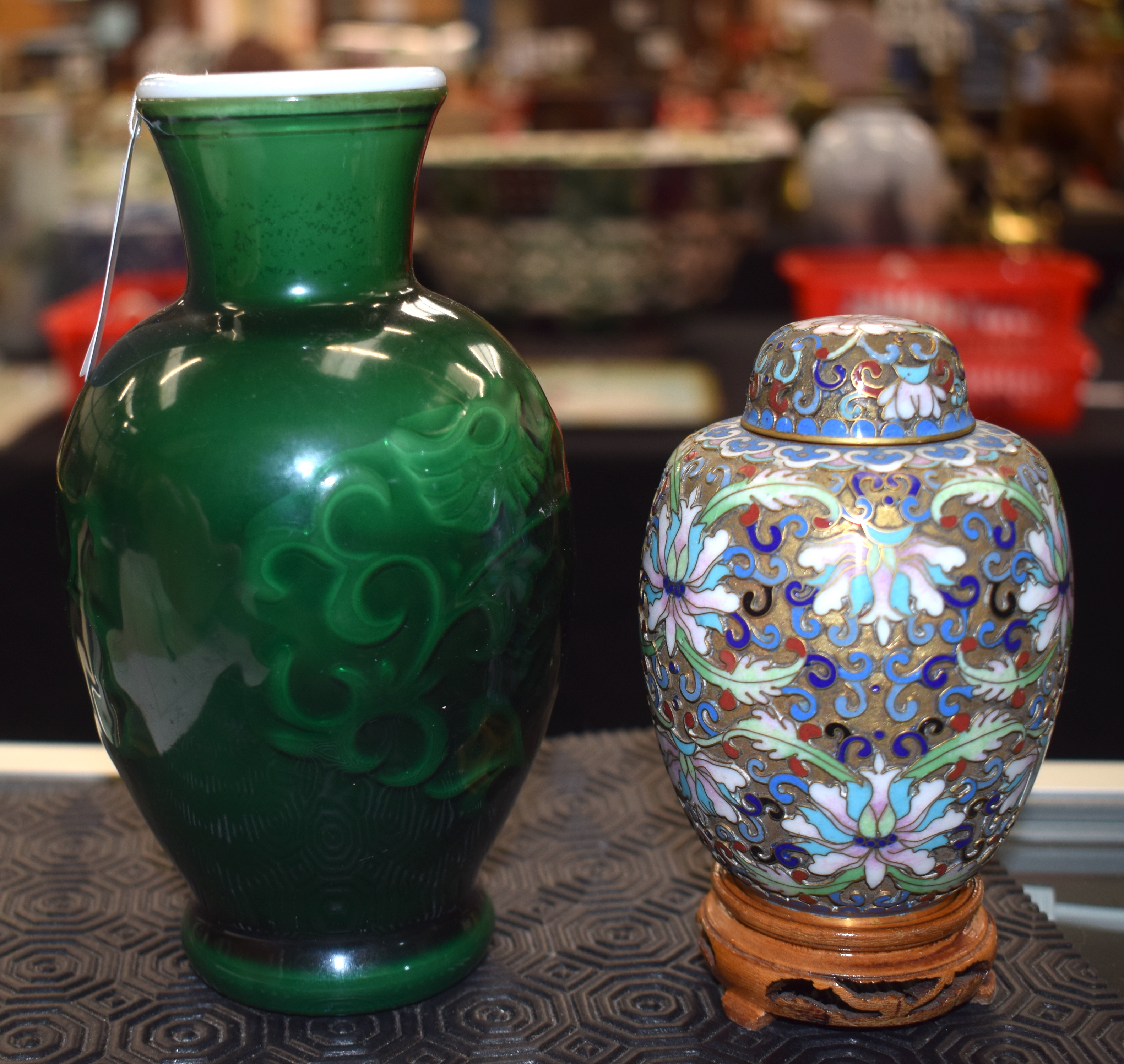 AN EARLY 20TH CENTURY CHINESE CLOISONNE ENAMEL VASE AND COVER together with a Peking style vase. La - Image 6 of 10
