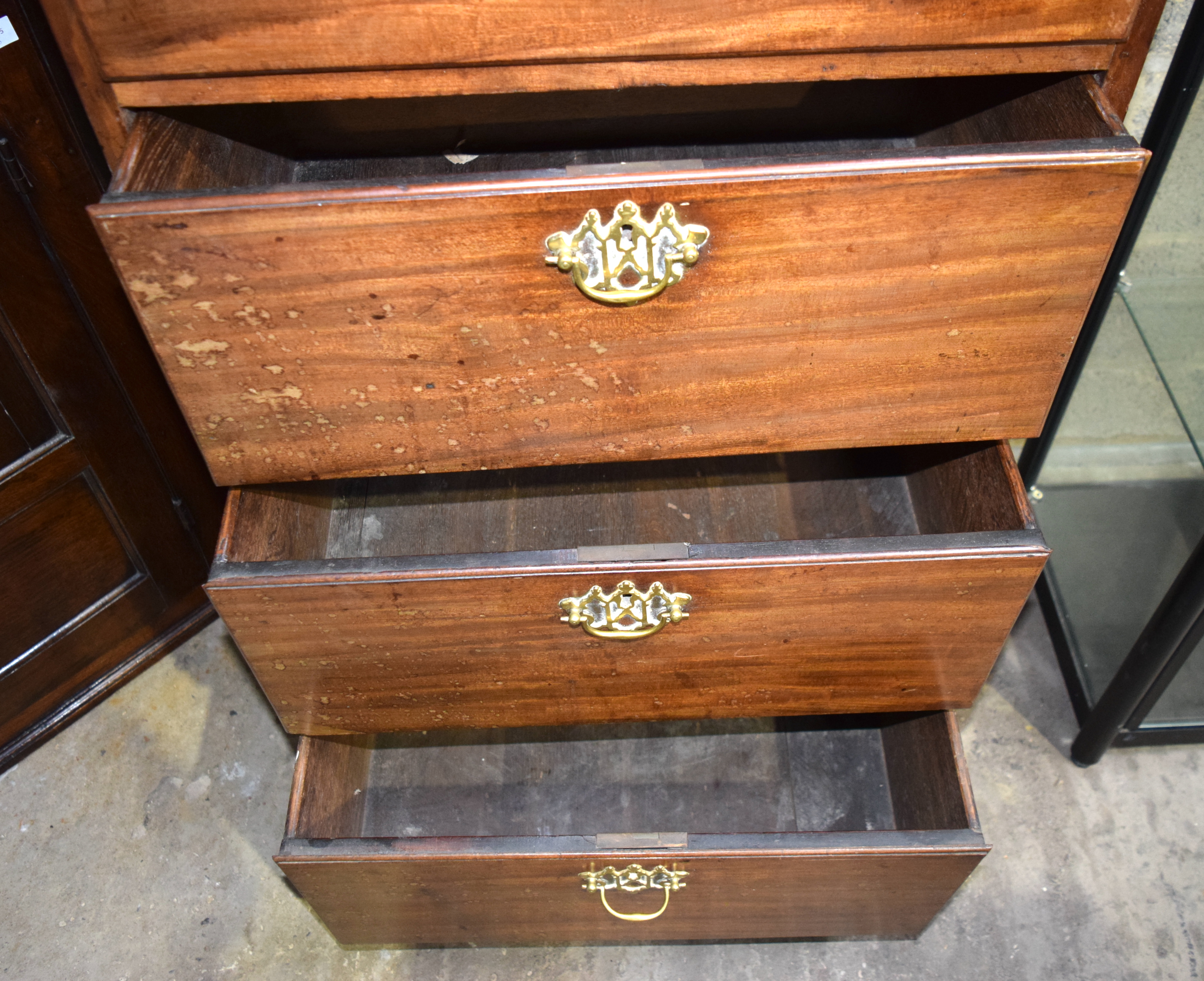 George III mahogany 6 drawer Chest. 174cm x 69cm - Image 5 of 7