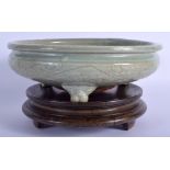 A LARGE 16TH/17TH CENTURY CHINESE CELADON INCISED CENSER Ming, decorated with foliage. 22 cm x 9 cm