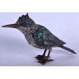 A CONTEMPORARY CONTINENTAL COLD PAINTED BRONZE KING FISHER BIRD. 20 cm x 13 cm.
