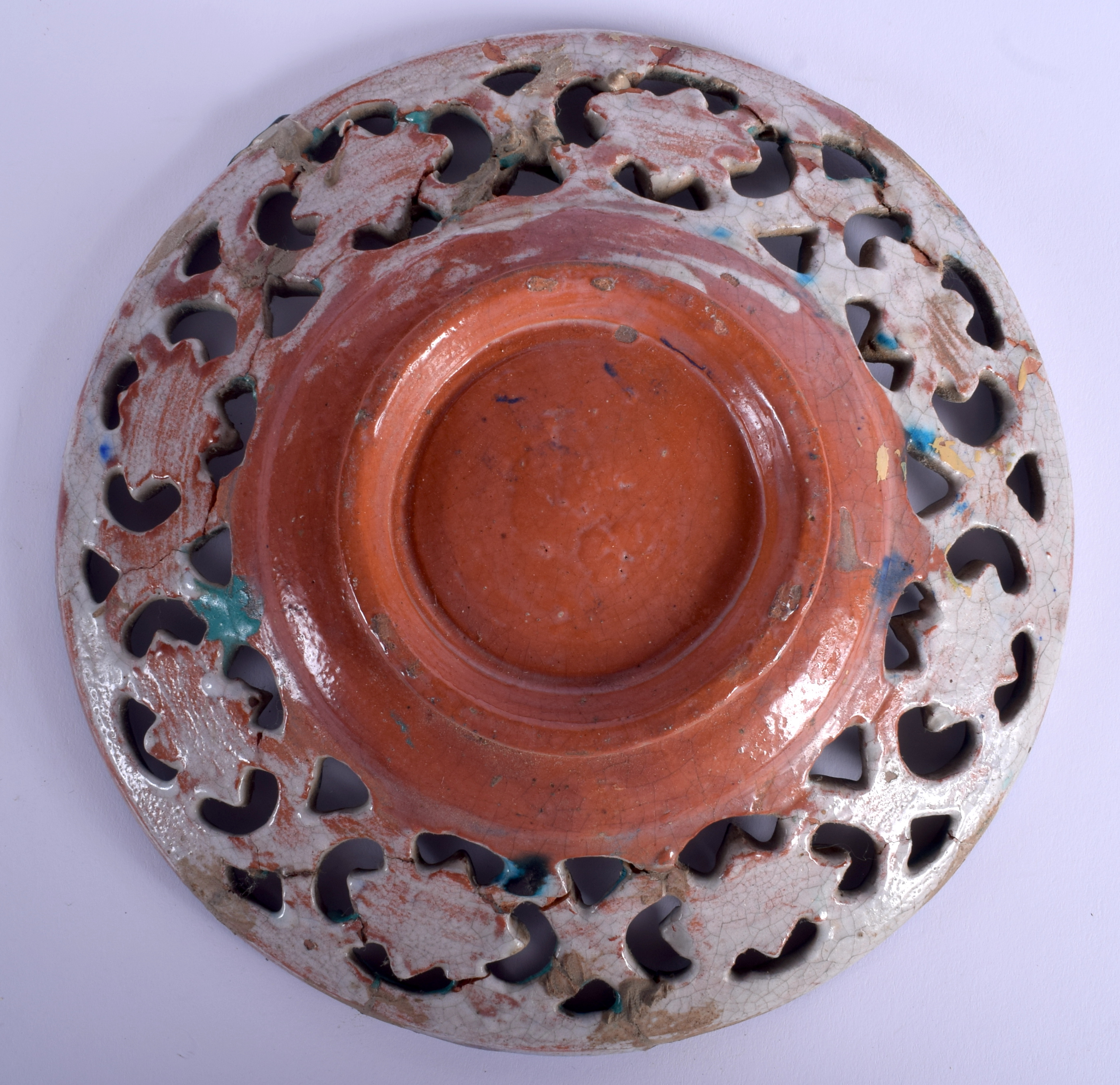 A MIDDLE EASTERN IZNIK FAIENCE TYPE POTTERY VASE together with a similar open work dish. Largest 30 - Bild 2 aus 3