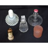 Small group of glass ware (5)