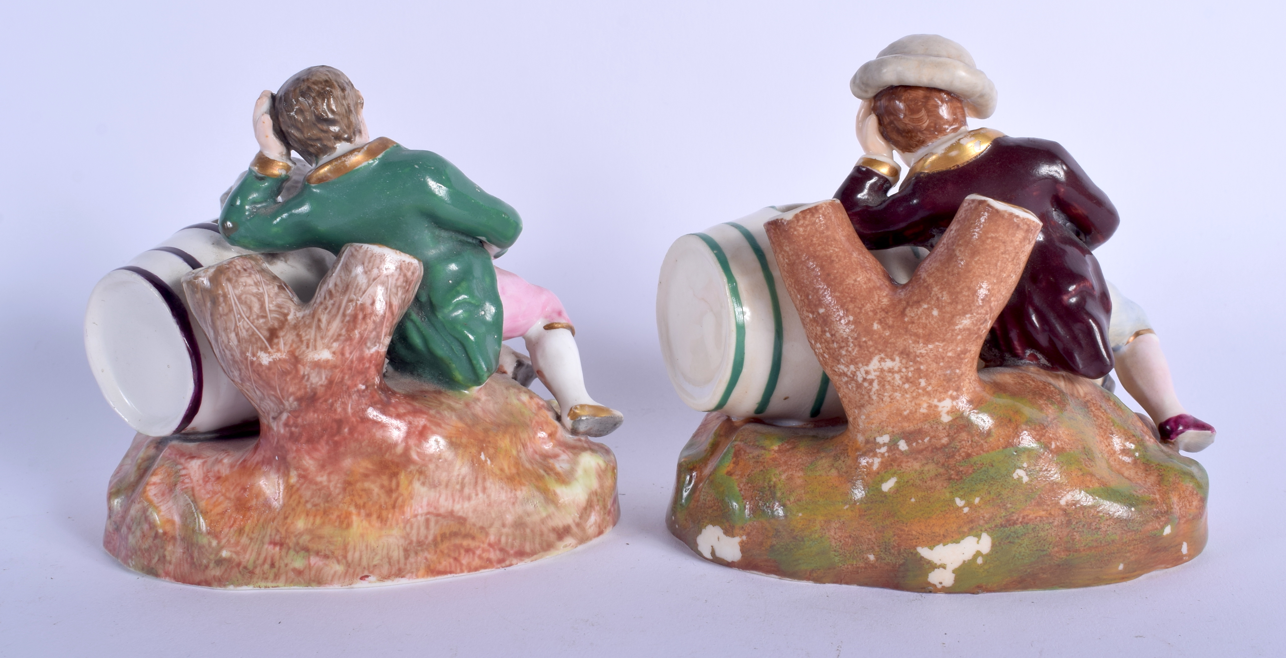 A RARE PAIR OF 19TH CENTURY ENGLISH PORCELAIN FIGURES modelled as two drunken males upon barrels. 8 - Bild 2 aus 3