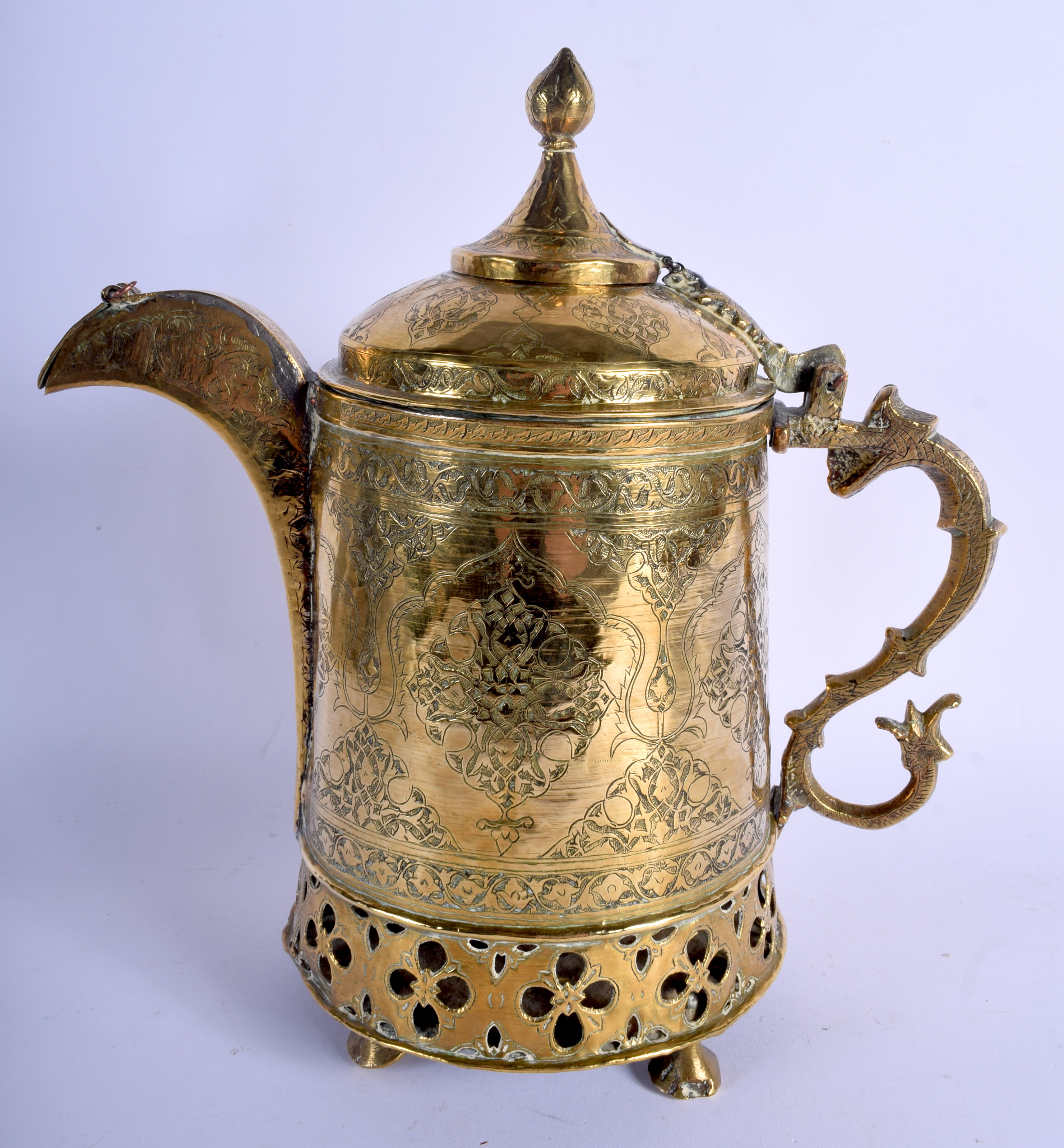 A LARGE 19TH CENTURY MIDDLE EASTERN BRASS KUFIC EWER decorated with foliage and vines. 30 cm x 22 c - Image 3 of 12